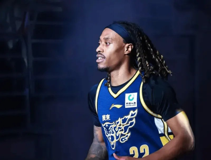 2026世界杯官方软件安装-杜锋终于弃用麦考尔！上场就拖节奏影响队友，趁机补强护框大外吧|广东|纯纯|王少杰|朱芳雨|徐杰_新浪体育_新浪新闻